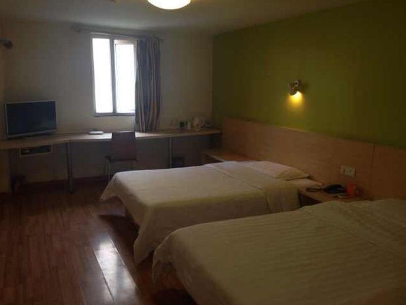 7Days Inn Dalian Xinghai Square Lianhe Road Metro Station Exterior foto